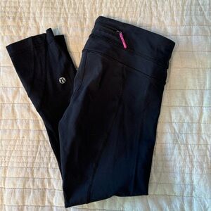 Lululemon Black Run crop Legging 3/4 length.